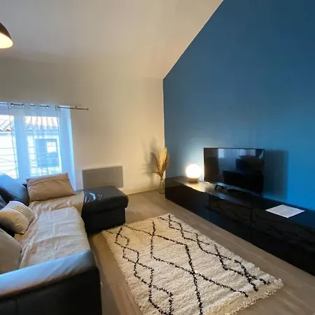 Le Bleu Apartment